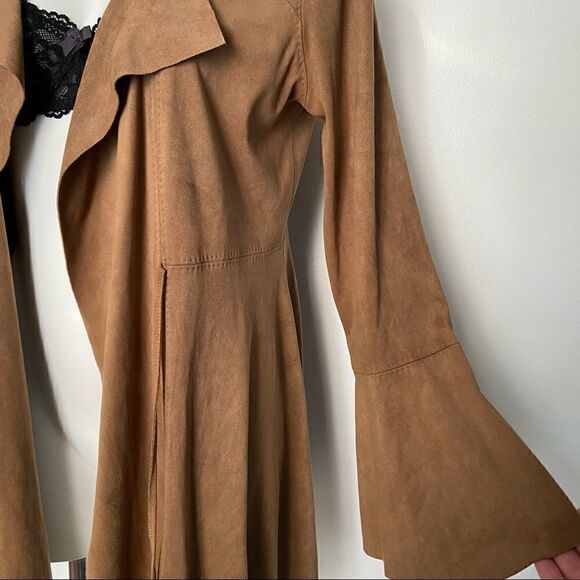 Chelsea
and violet faux suede flare sleeve waterfall jacket - Picture 7 of 15